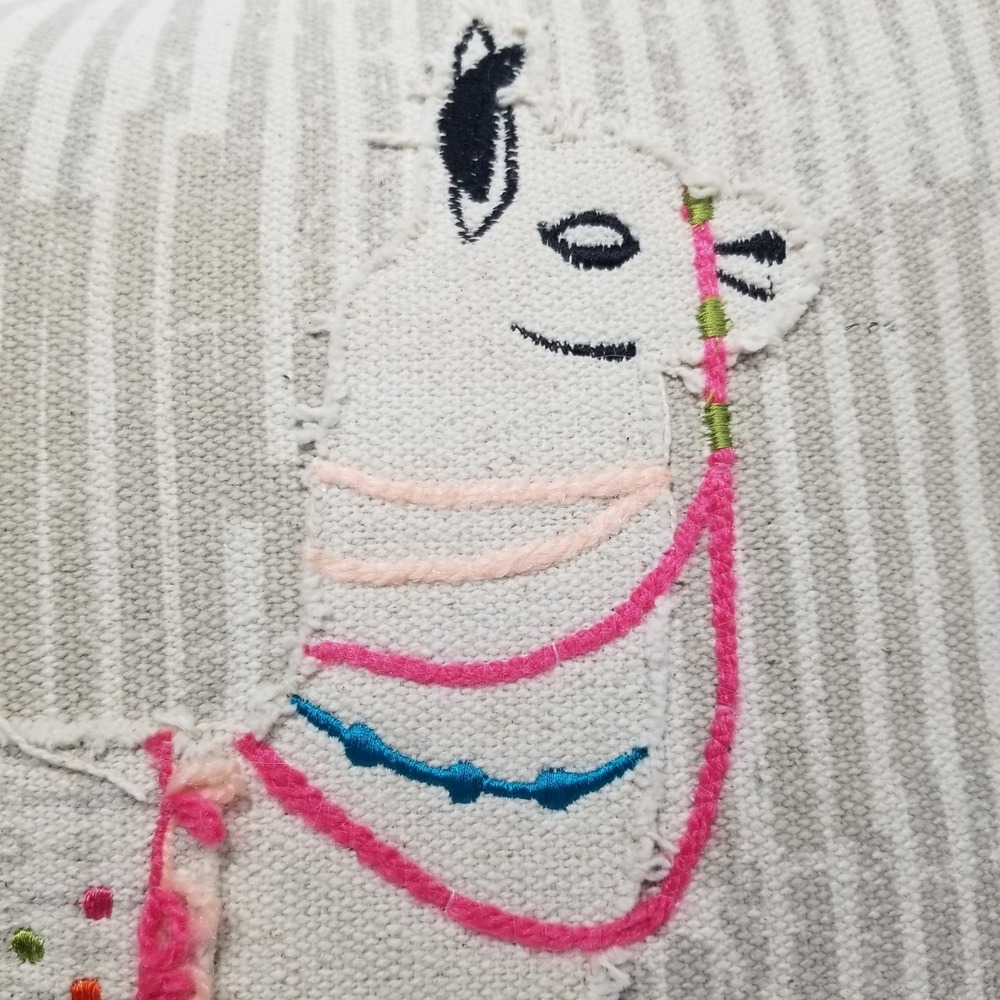 Throw Couch Pillow Llama Alpaca Tassels Fringe Boho Chic Cottagecore‎ 17x17